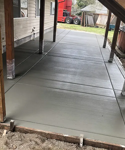 Broom finish driveway in Edmonds 